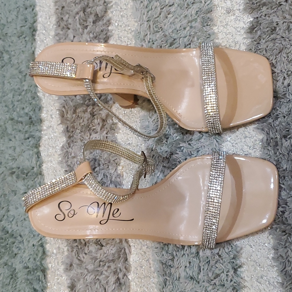 Nude open toe heels! Never Worn!